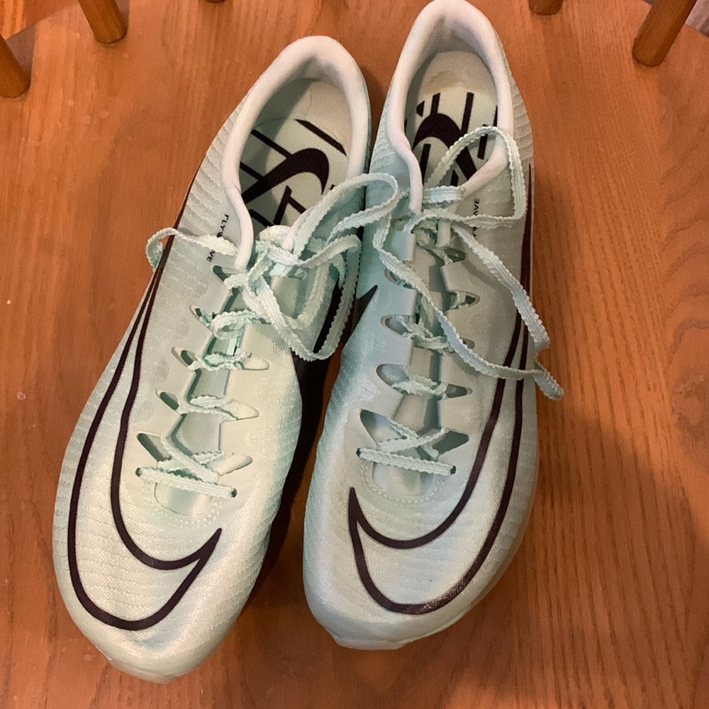 Woman’s Track Sneakers in great condition!